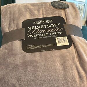 Berkshire Blanket & Home Throw